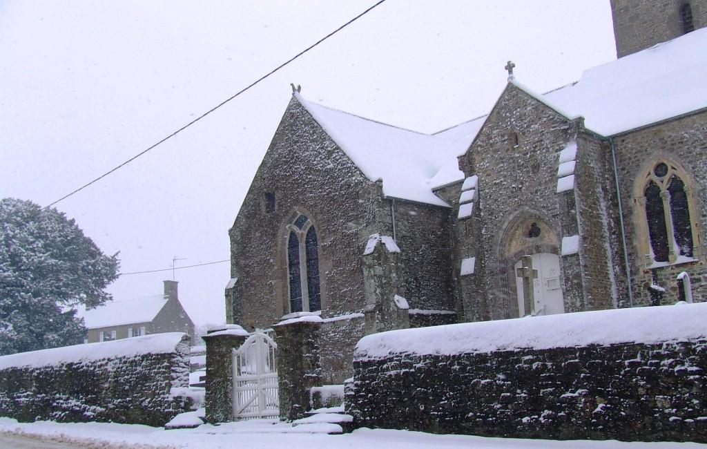Notre église sous la neige en janvier 2013